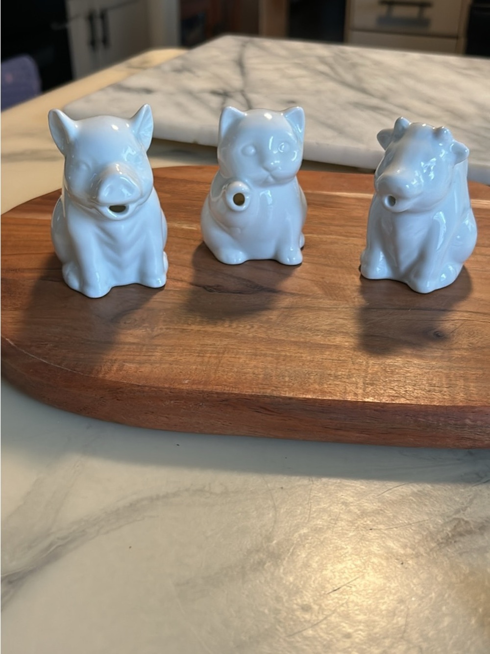 Bistro Blanc Glossy White Ceramic Mini Farm Animal Creamers. Cow, Pig and Kitten